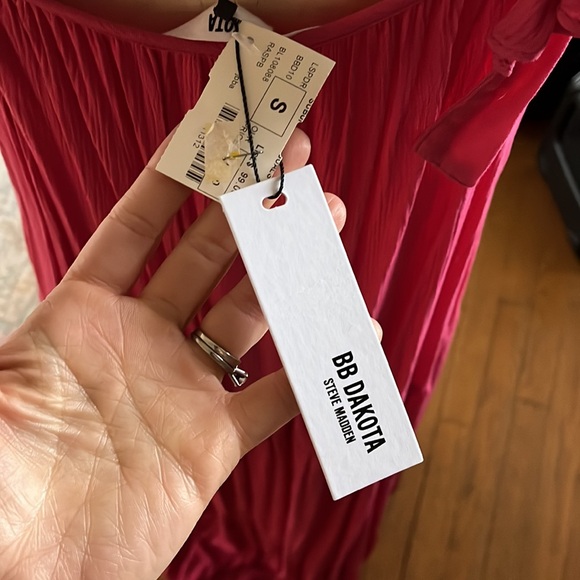 BB Dakota Raspberry Pink Tiered Maxi Dress size small - Picture 4 of 6